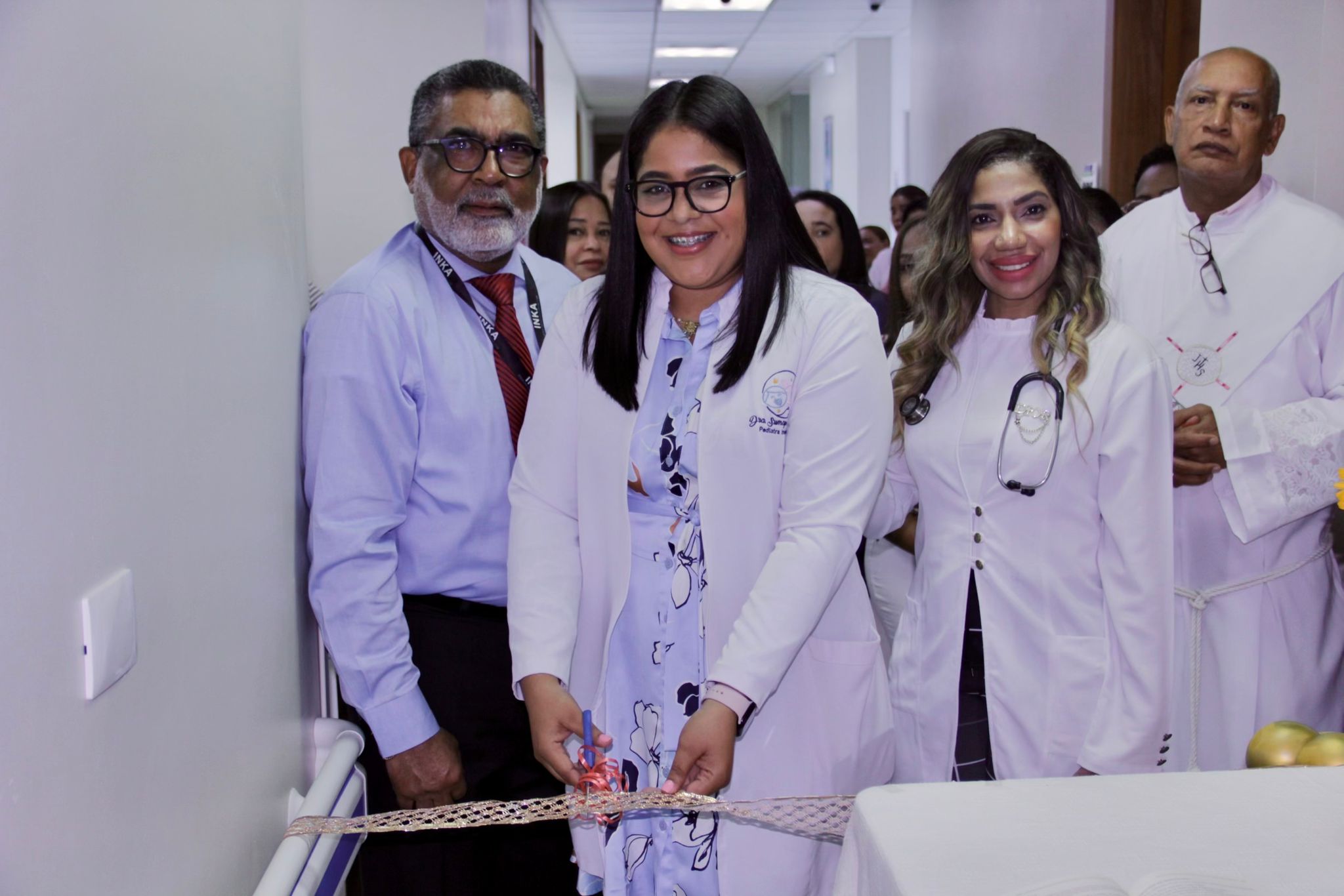 Inauguración de la UCI pediátrica
